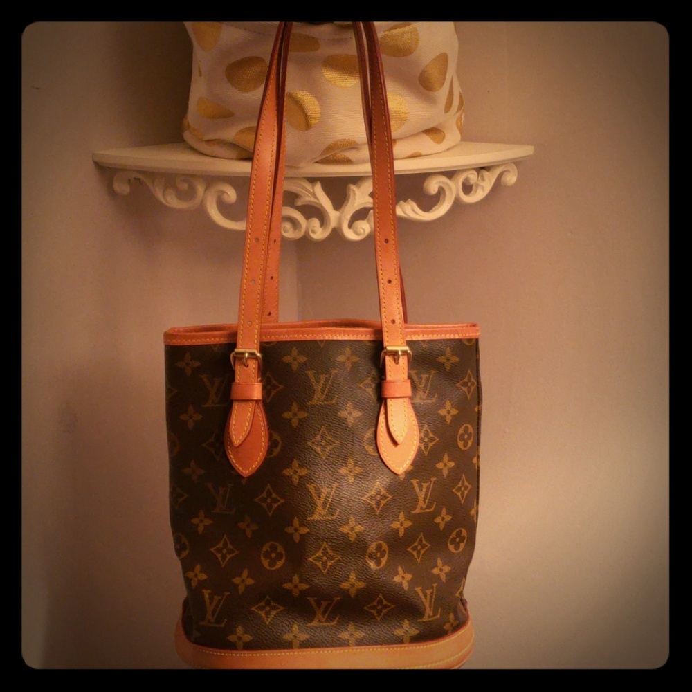 Louis Vuitton purse